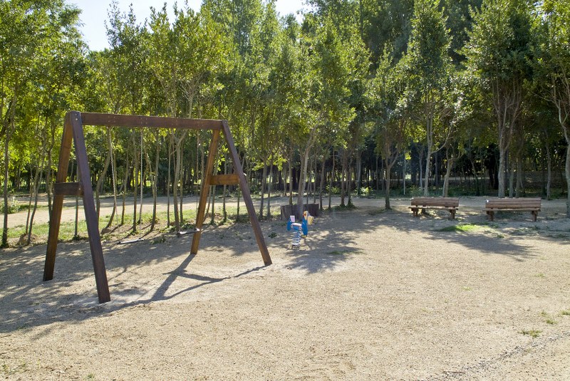 Casa rural - Masos Can Sot - parc infantil - pont de molins - empordaturisme