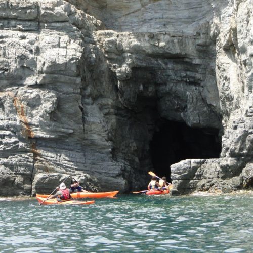 Activitats - Excursio a la cova - Sk Kayak - Llanca - Empordaturisme