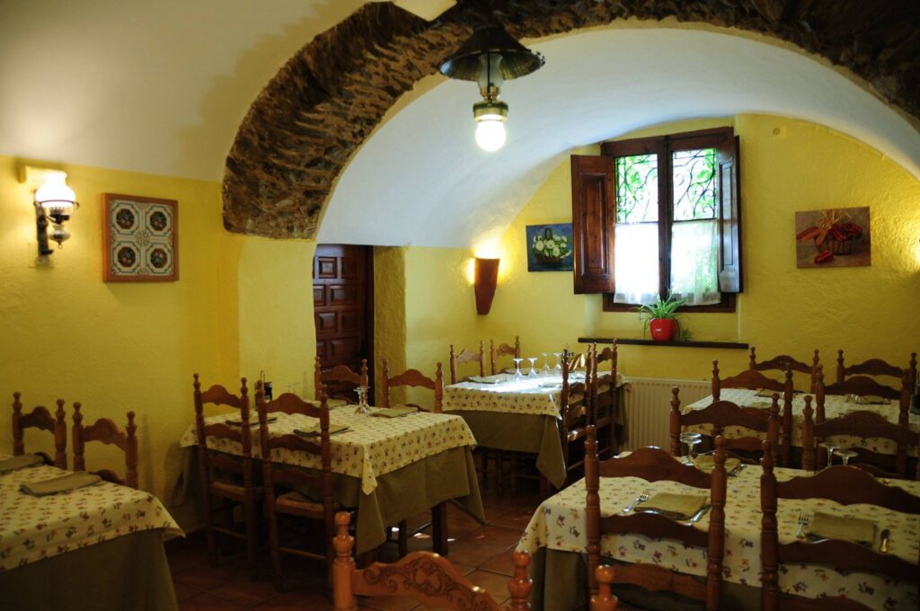 Restaurant_Can Batlle_Garriguella_empordaturisme