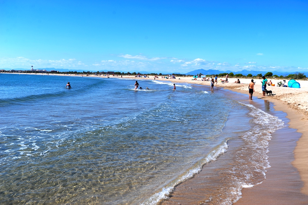 beach -de-la-rubina-empuriabrava-empordaturisme 