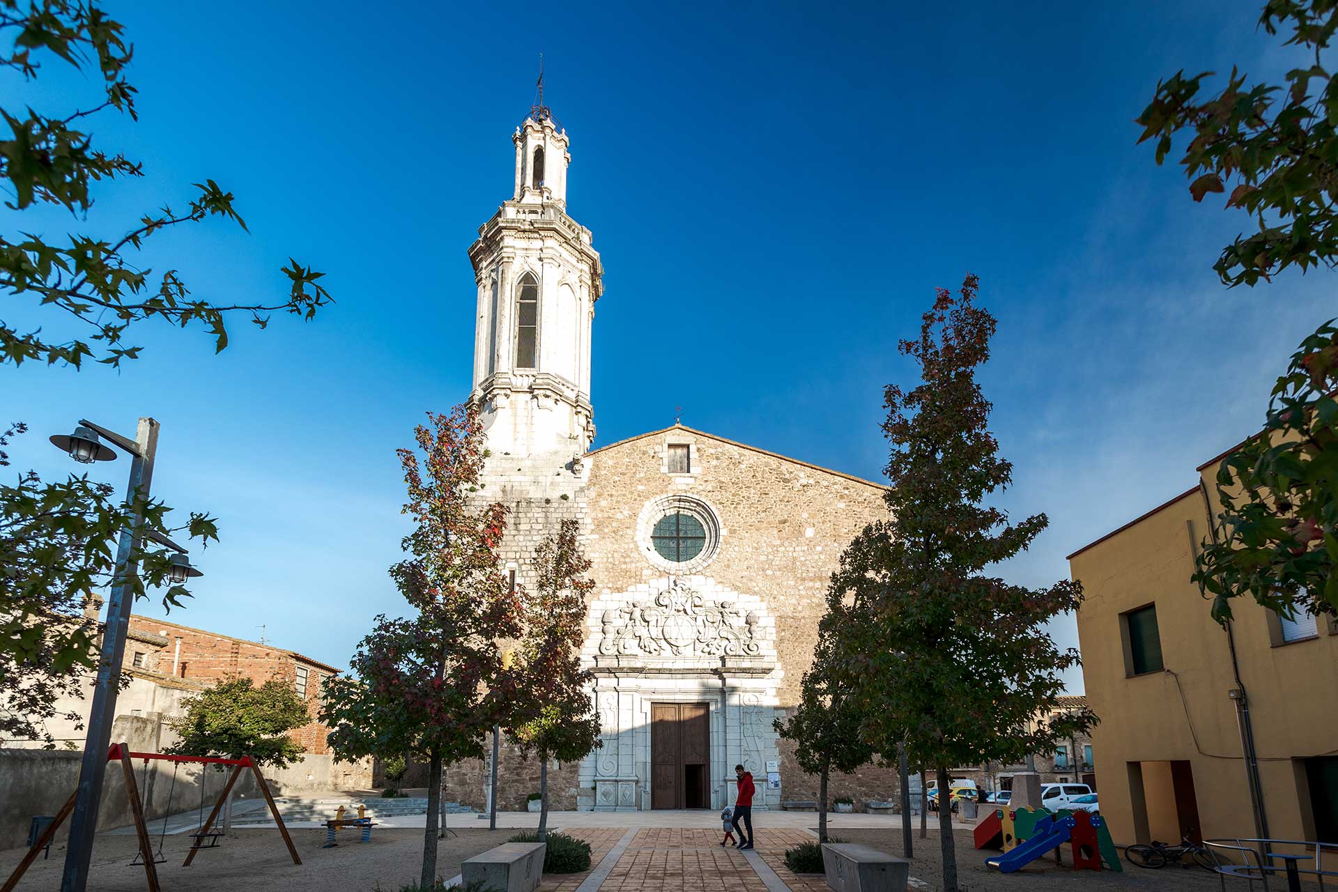 Patrimoni - Borrassa-Esglesia-de-Sant-Andreu-empordaturisme