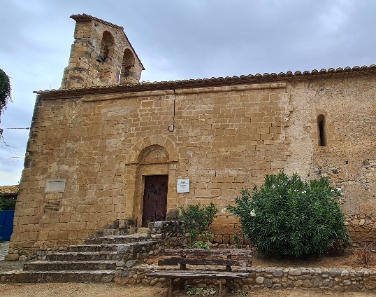 Visita Esglèsia de Santa Magdalena de Vilajoan de Garrigàs - espais medievals - empordaturisme