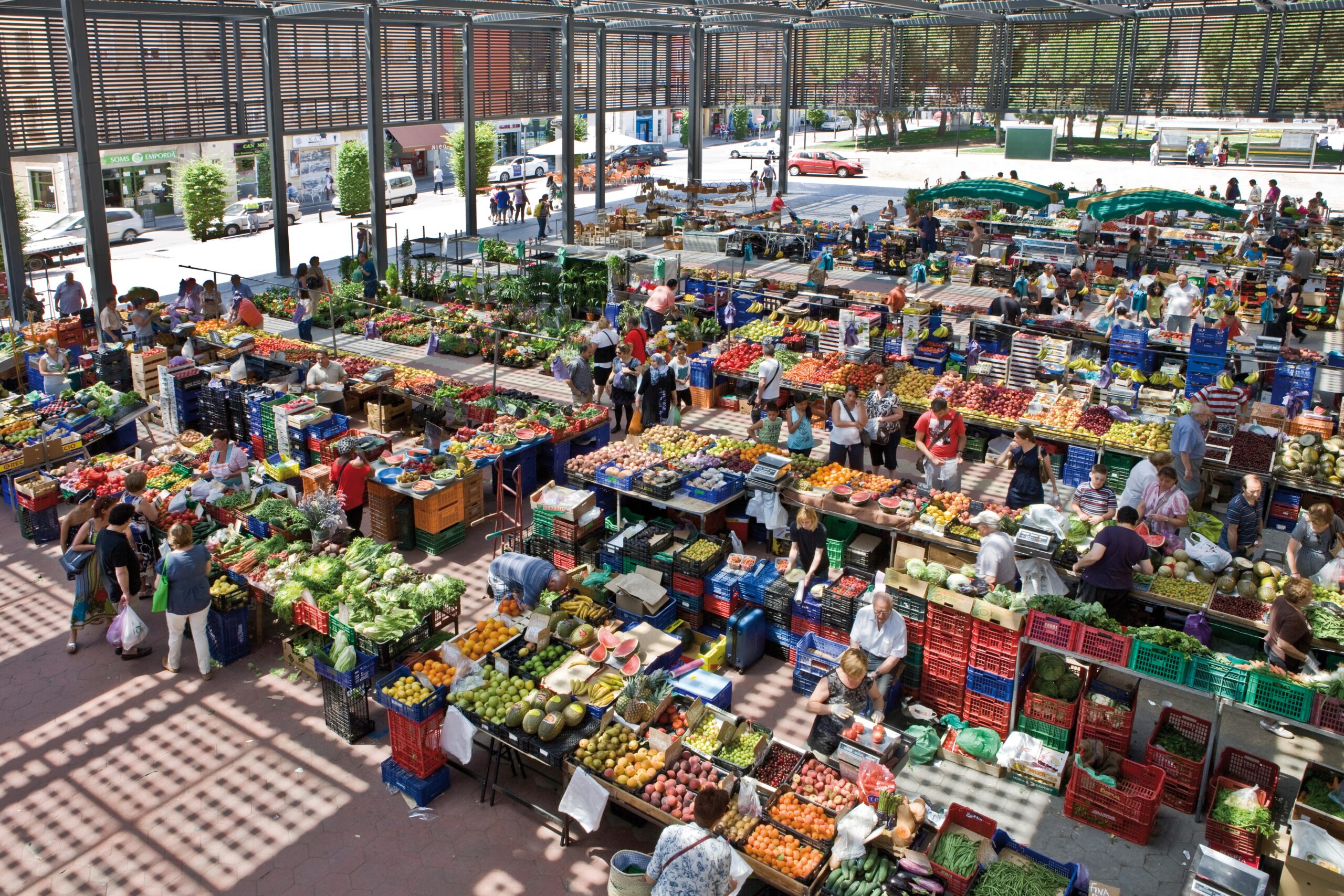 Mercat de fruita i verdura - Figueres - empordaturisme