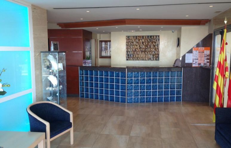 recepcio - hotel_risech - roses - empordaturisme