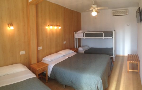 Hostal Rom_Roses_empordaturirsme