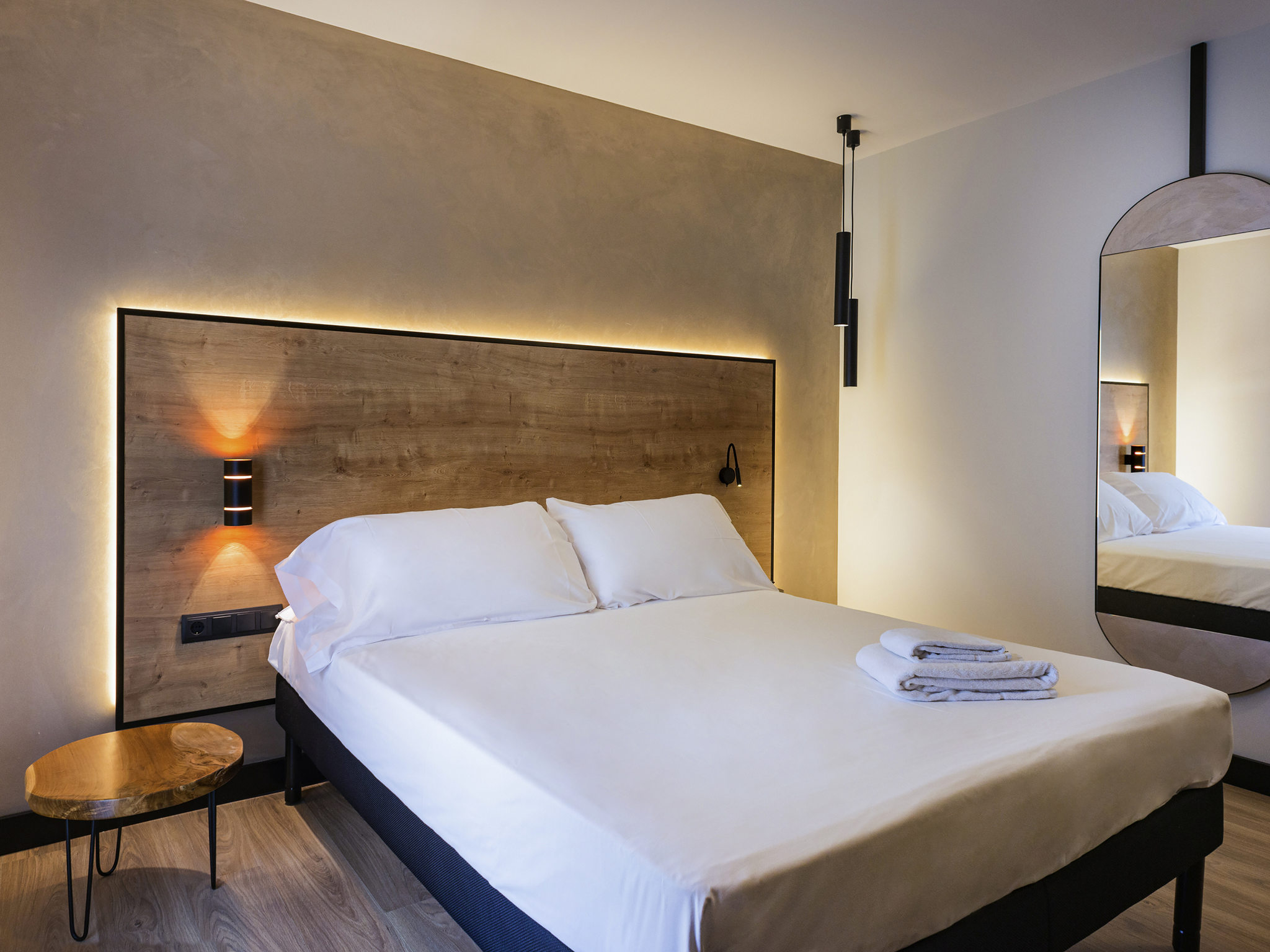hotel ibis style ronda_Figueres_empordaturisme9